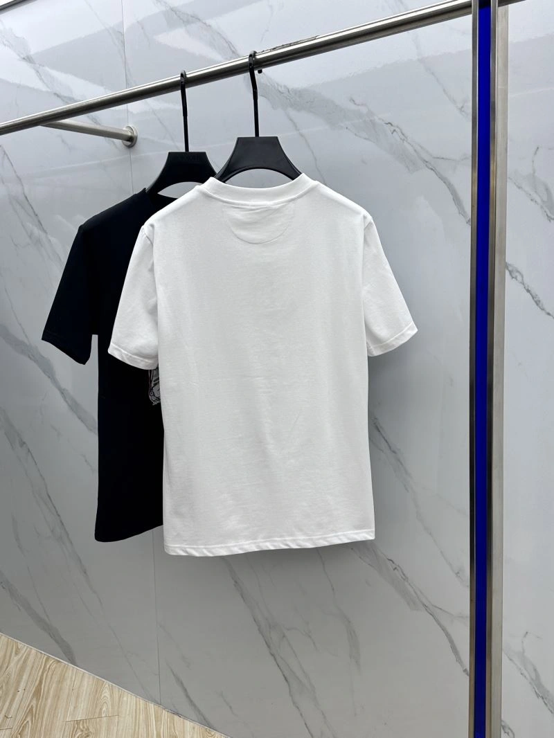 Burberry T-Shirts Versatile 102464