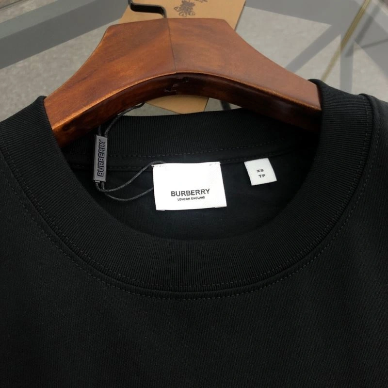 Sustainable Burberry T-Shirts 102522