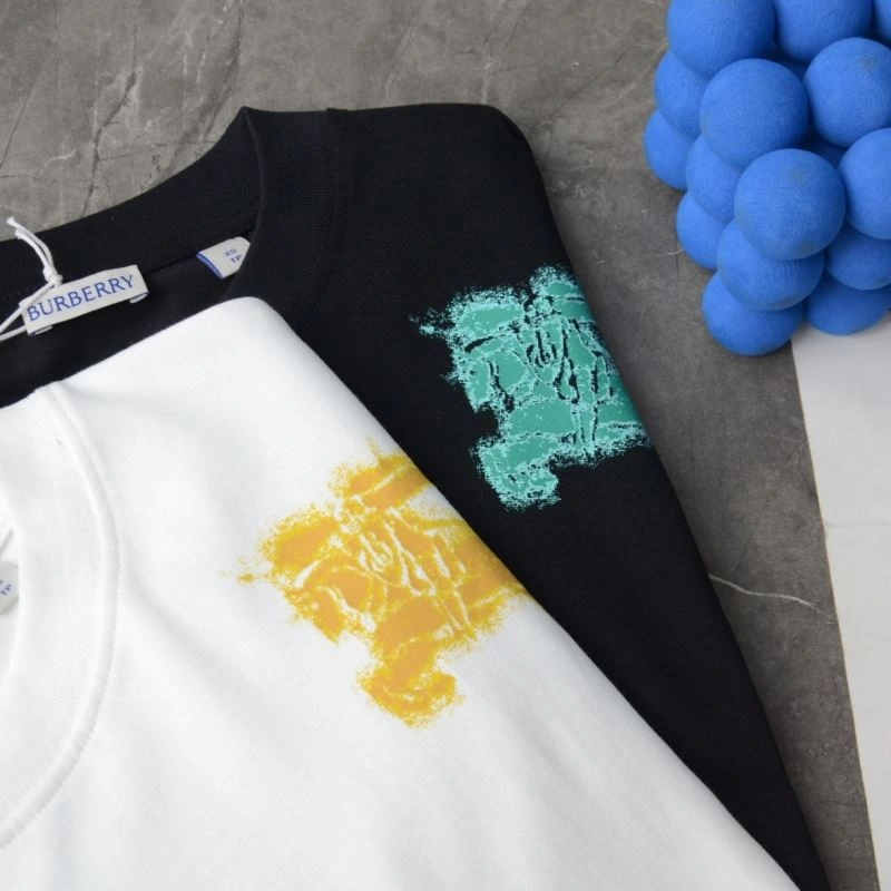 FashionForward Burberry T-Shirts 102419