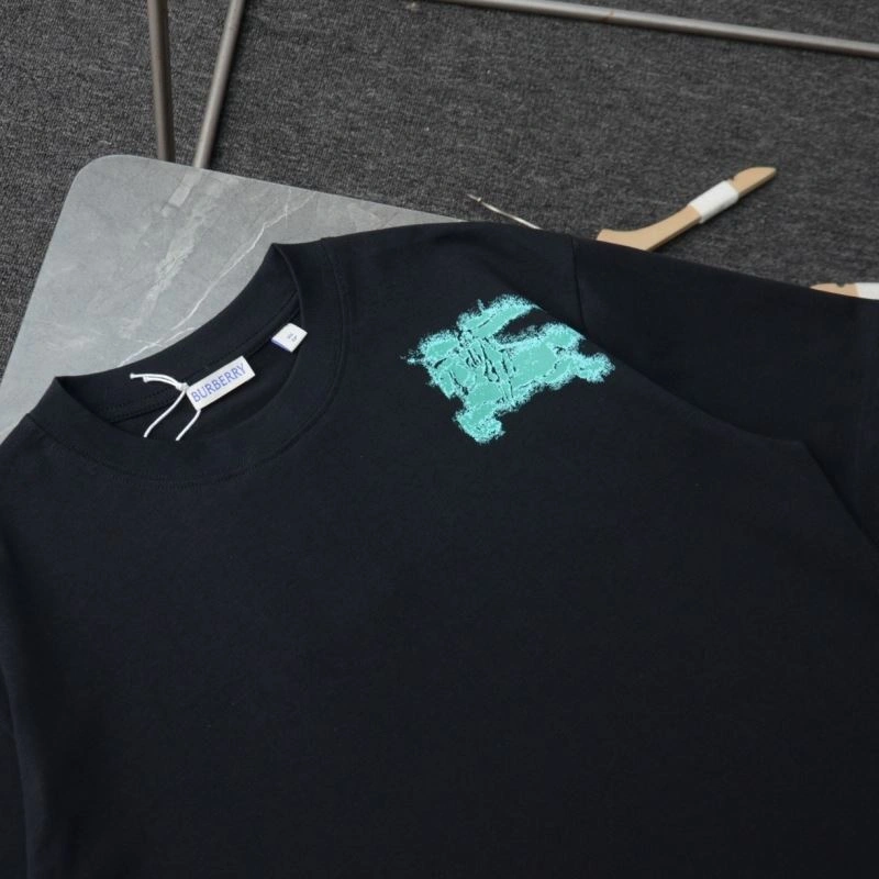 FashionForward Burberry T-Shirts 102419