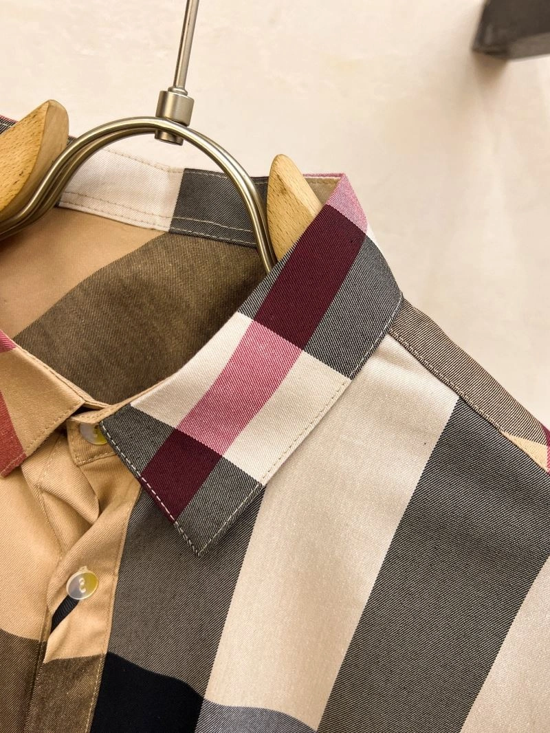Burberry T-Shirts Unique 102421