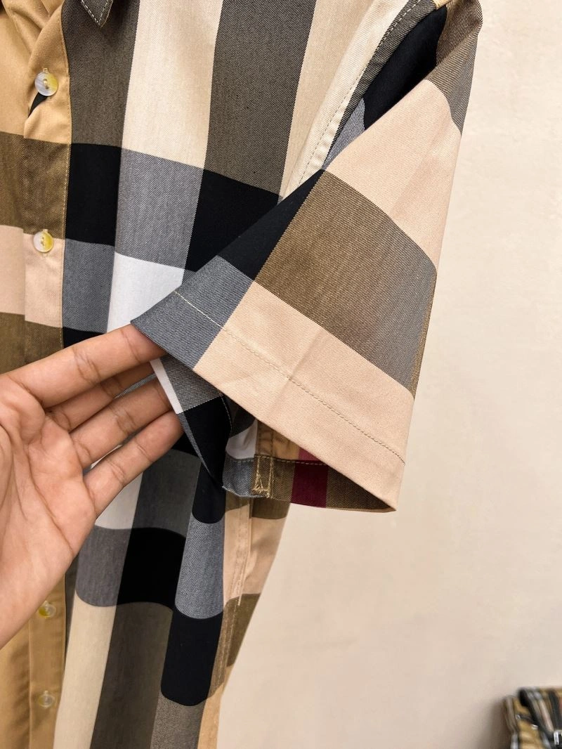Burberry T-Shirts Unique 102421
