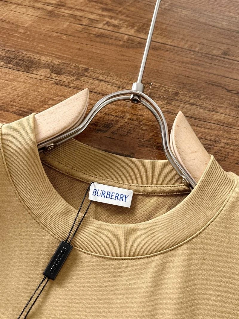 Tailored Burberry T-Shirts 102404