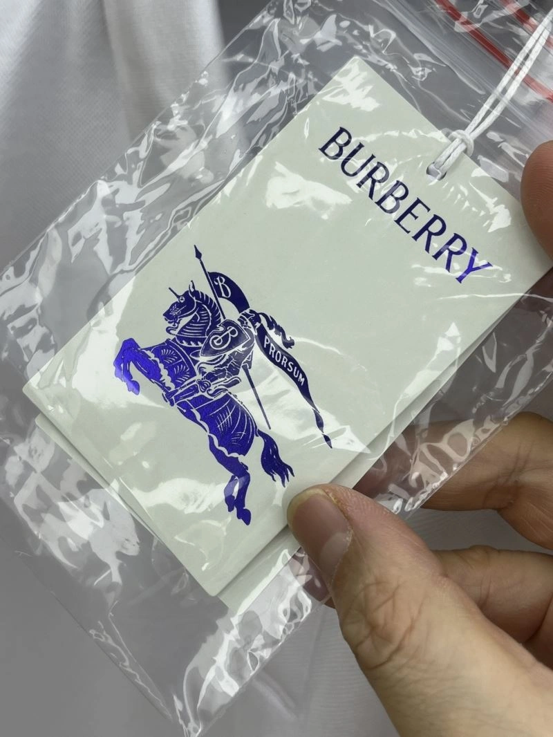 Burberry T-Shirts Versatile 101983