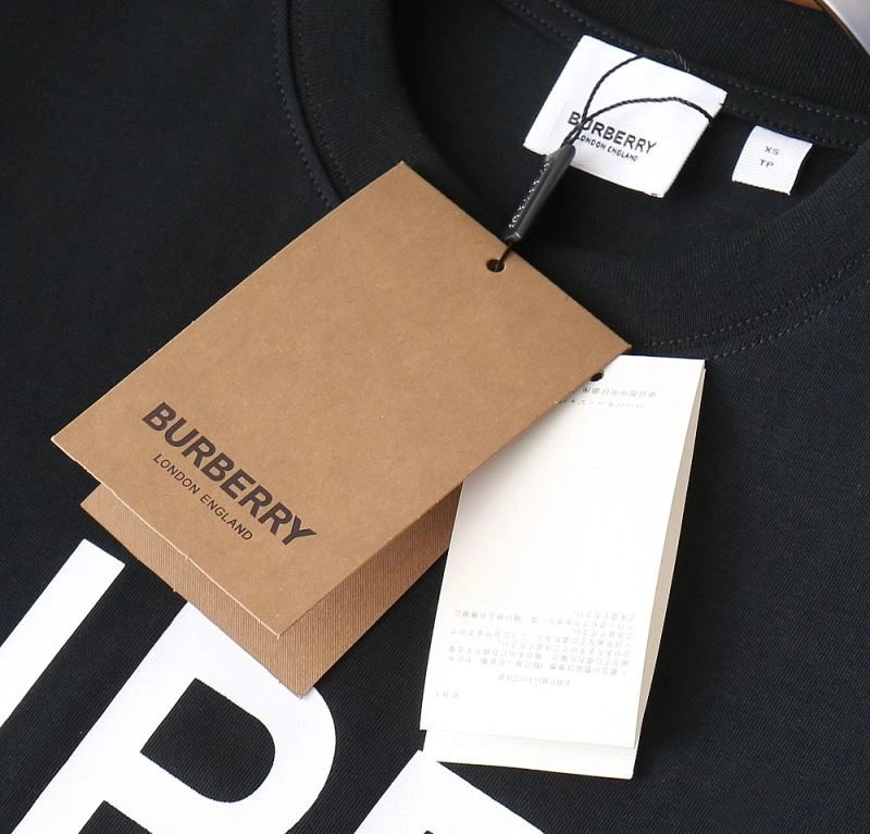 Burberry T-Shirts Resilient 101985