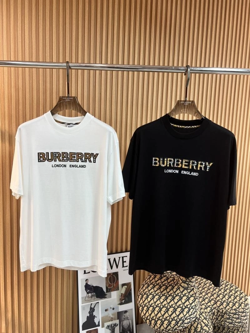 Versatile Burberry T-Shirts 101966