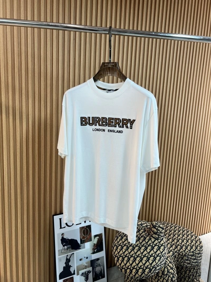 Versatile Burberry T-Shirts 101966
