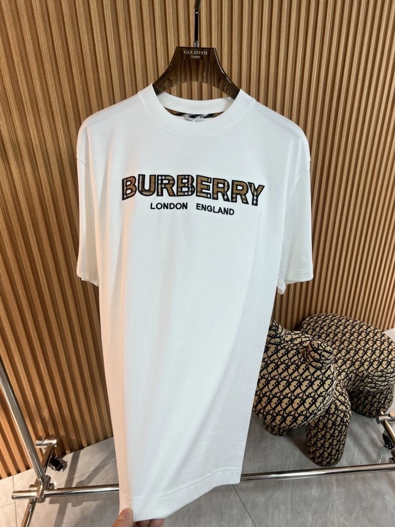 Versatile Burberry T-Shirts 101966
