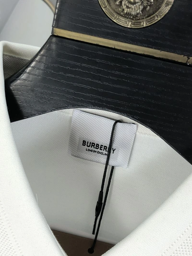 Burberry T-Shirts Vibrant 101855