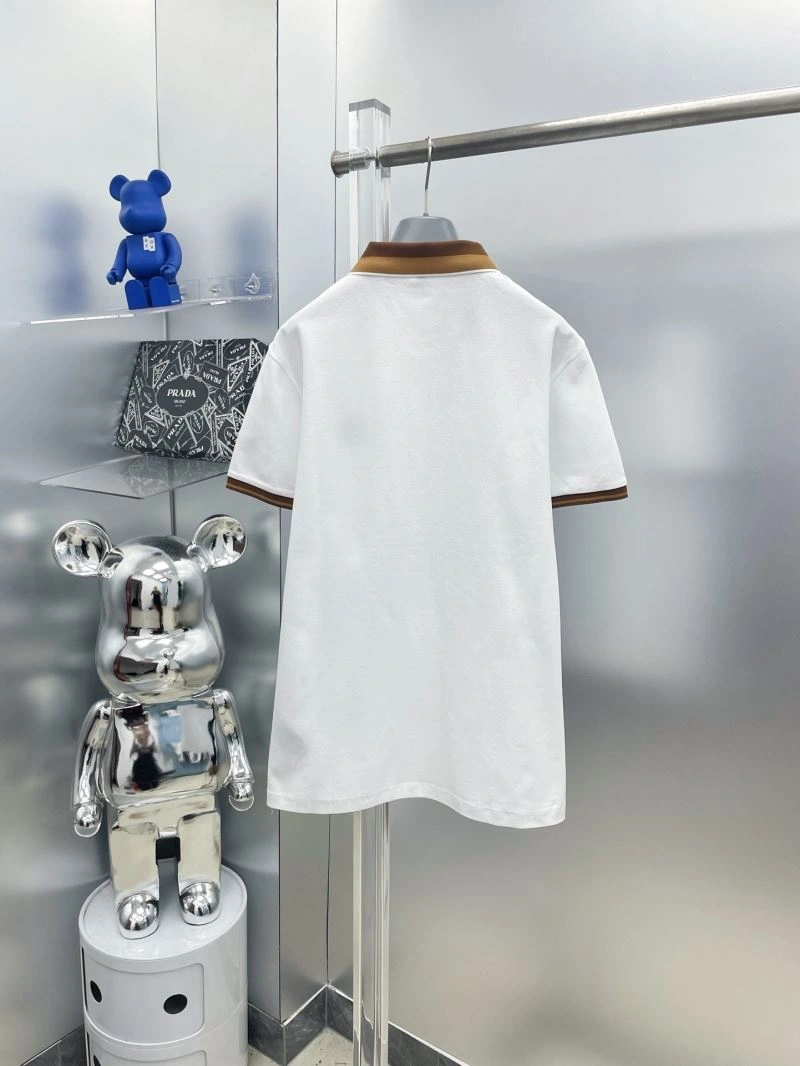 Unisex Burberry T-Shirts 101842