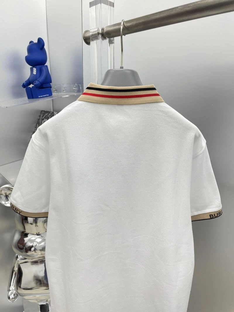 Compact Burberry T-Shirts 101814