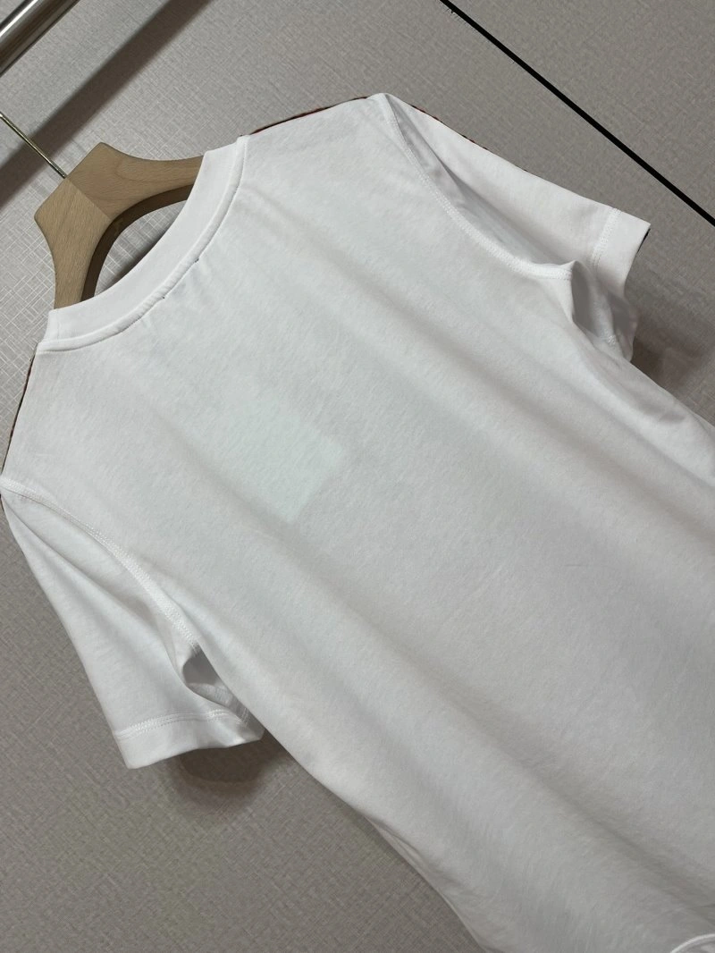 Sustainable Burberry T-Shirts 99407