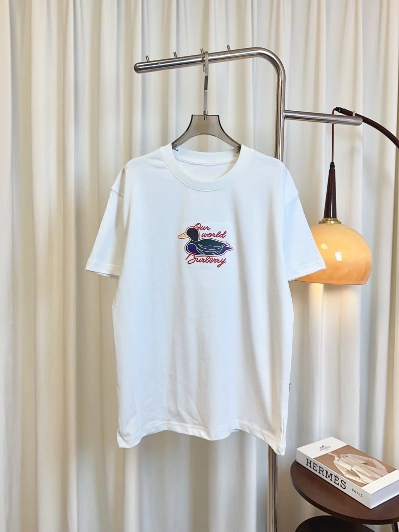 Compact Burberry T-Shirts 99355