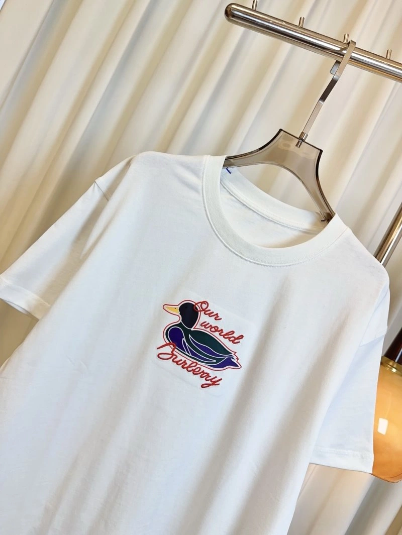 Compact Burberry T-Shirts 99355