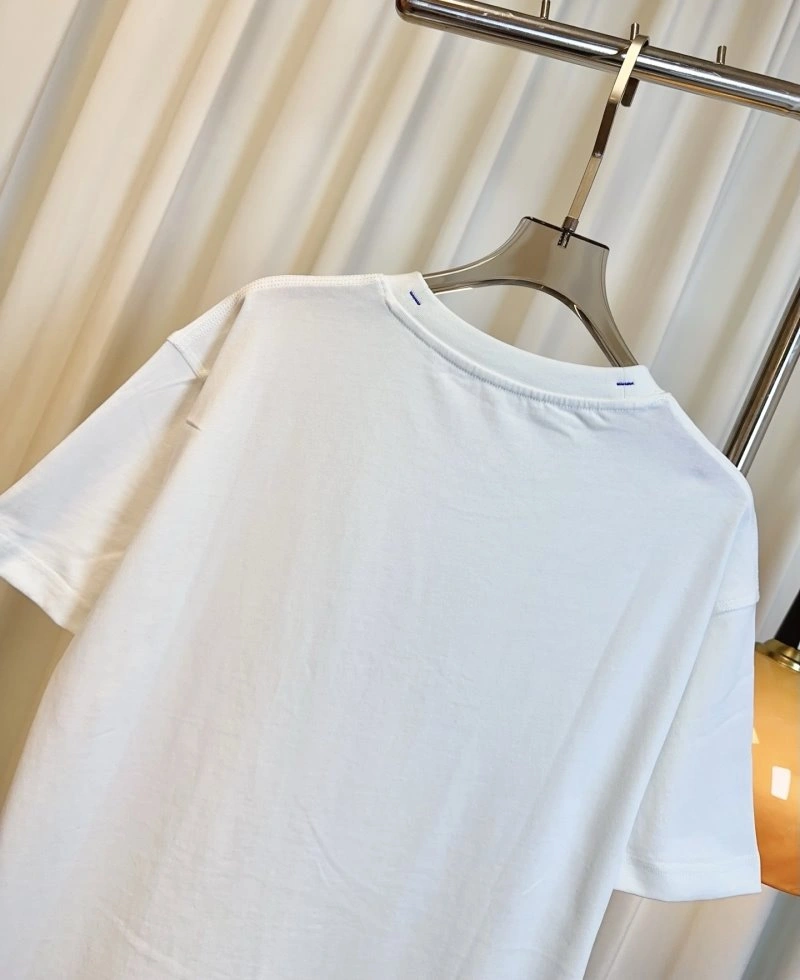 Compact Burberry T-Shirts 99355