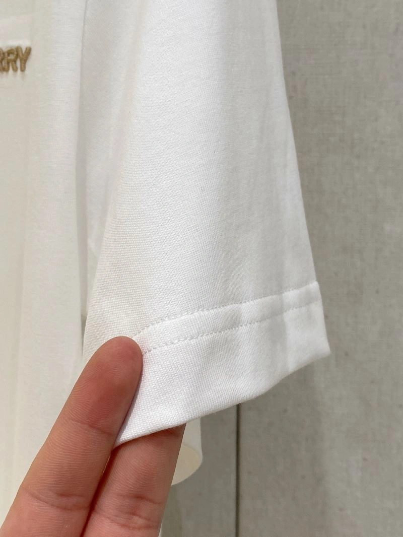 Burberry T-Shirts Cozy 101572
