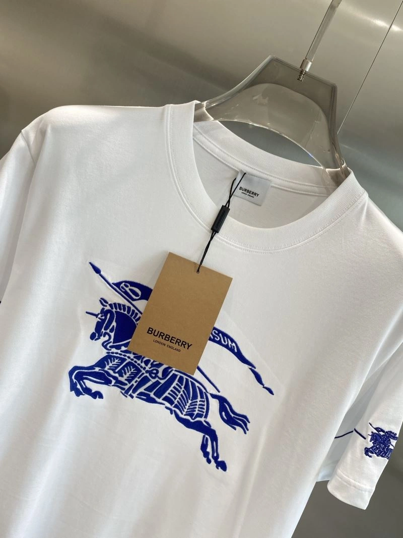 Burberry T-Shirts Resilient 101544