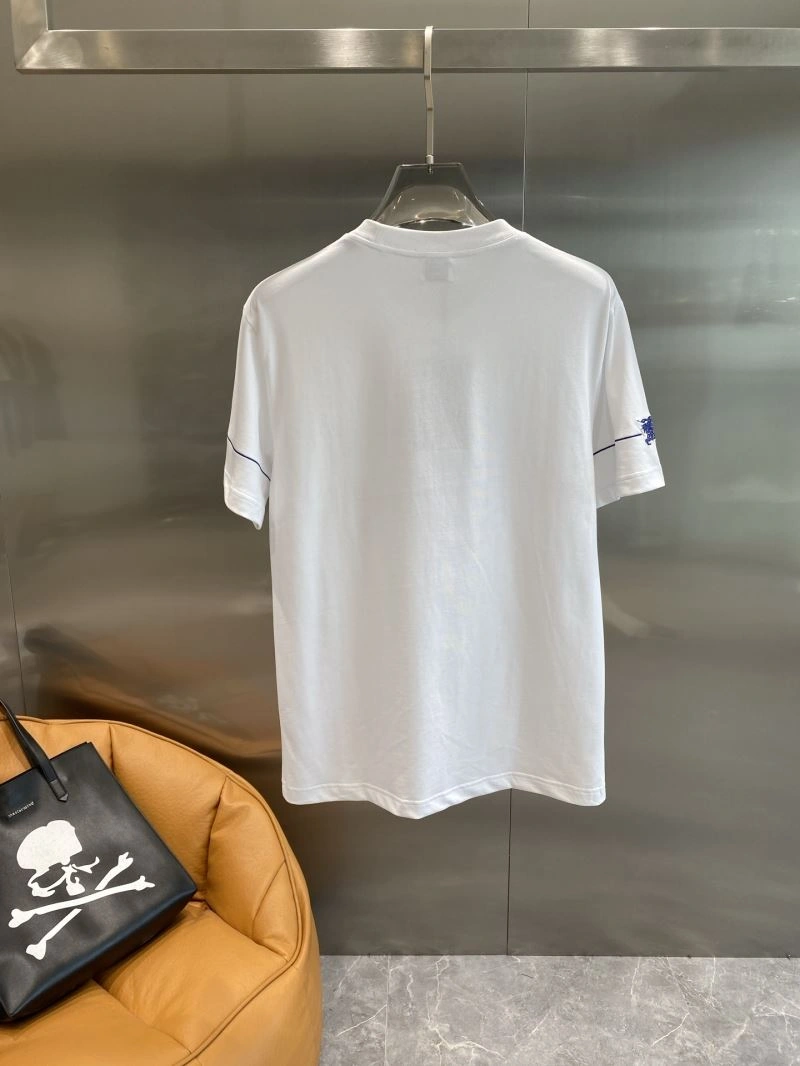 Burberry T-Shirts Resilient 101544