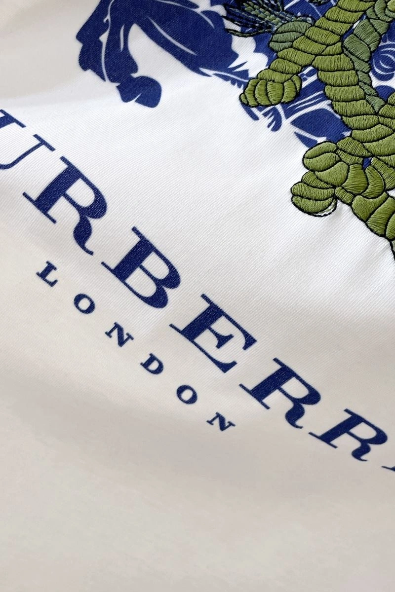 Burberry T-Shirts TravelReady 101545