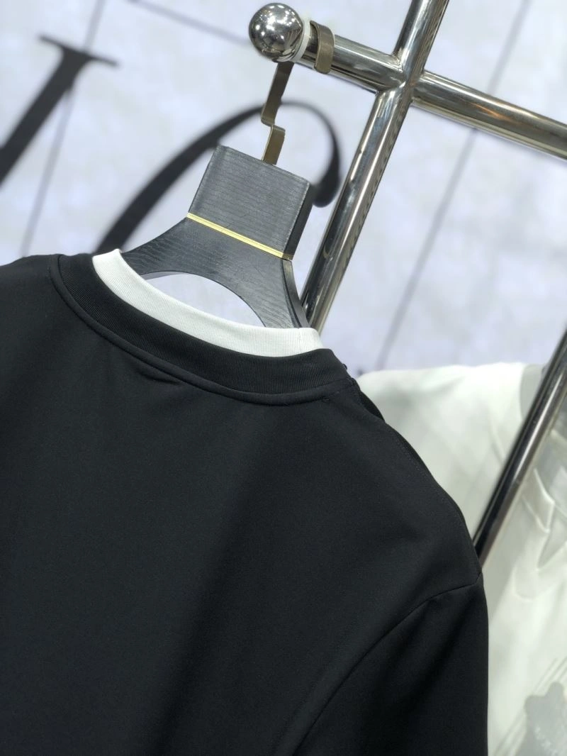 Efficient Burberry T-Shirts 101540