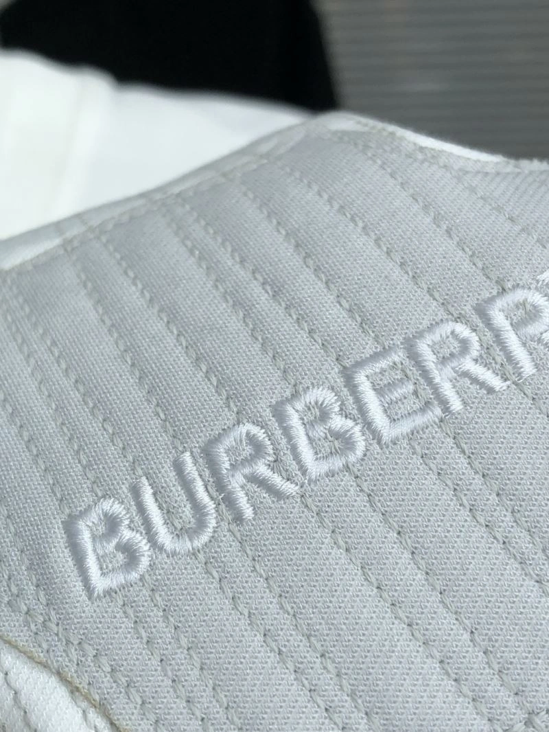 Burberry T-Shirts Functional 101541