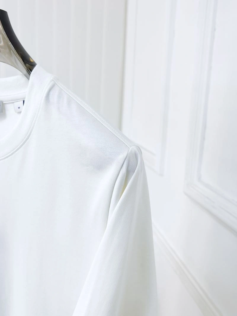 Burberry T-Shirts Lightweight 101603