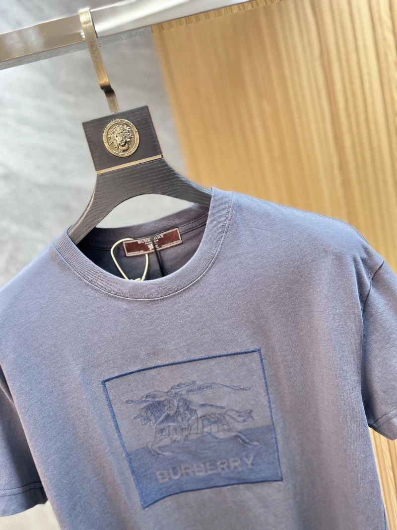 Versatile Burberry T-Shirts 101538