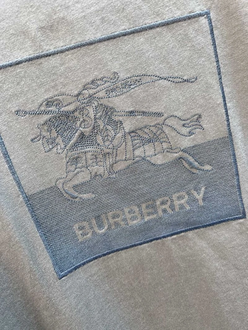 Versatile Burberry T-Shirts 101538