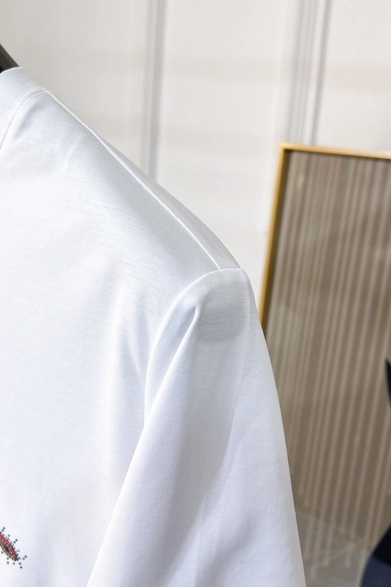 Timeless Burberry T-Shirts 101490