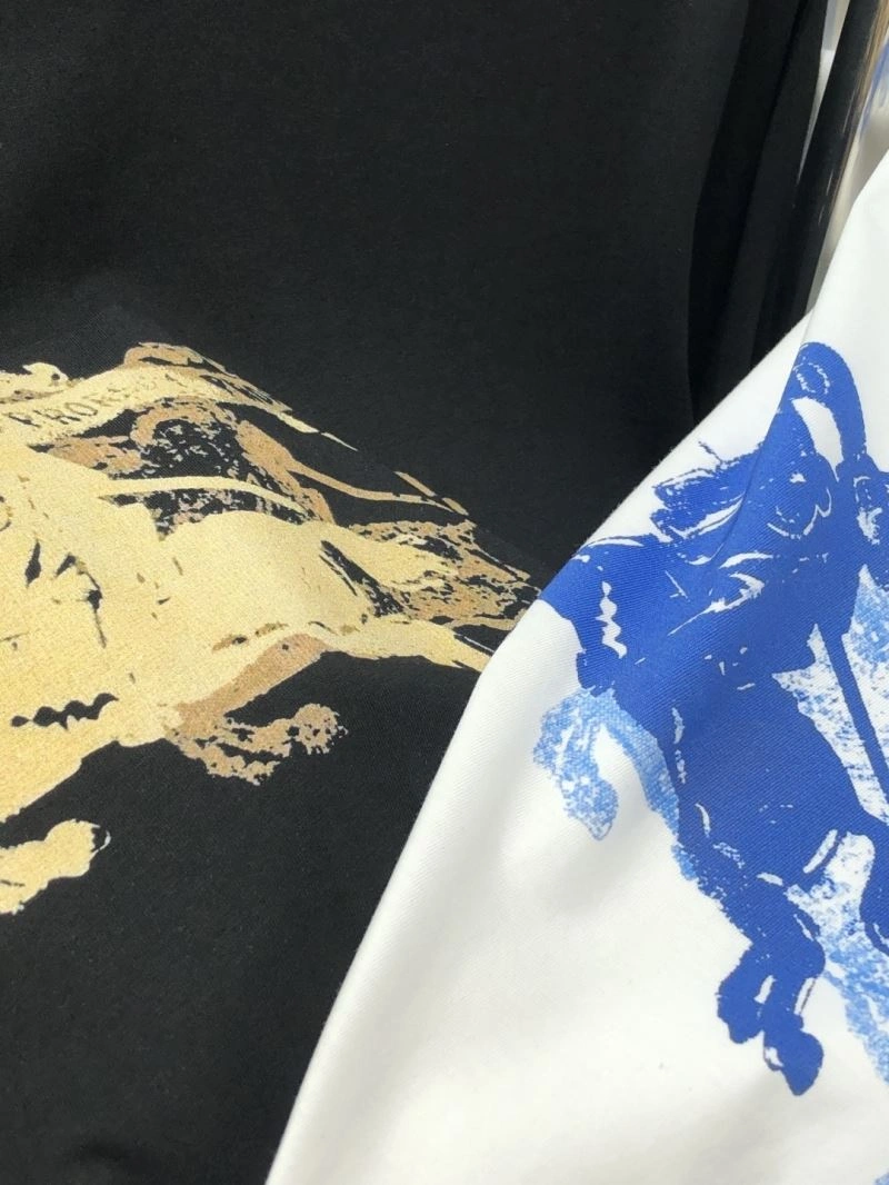 Burberry T-Shirts Sleek 101485