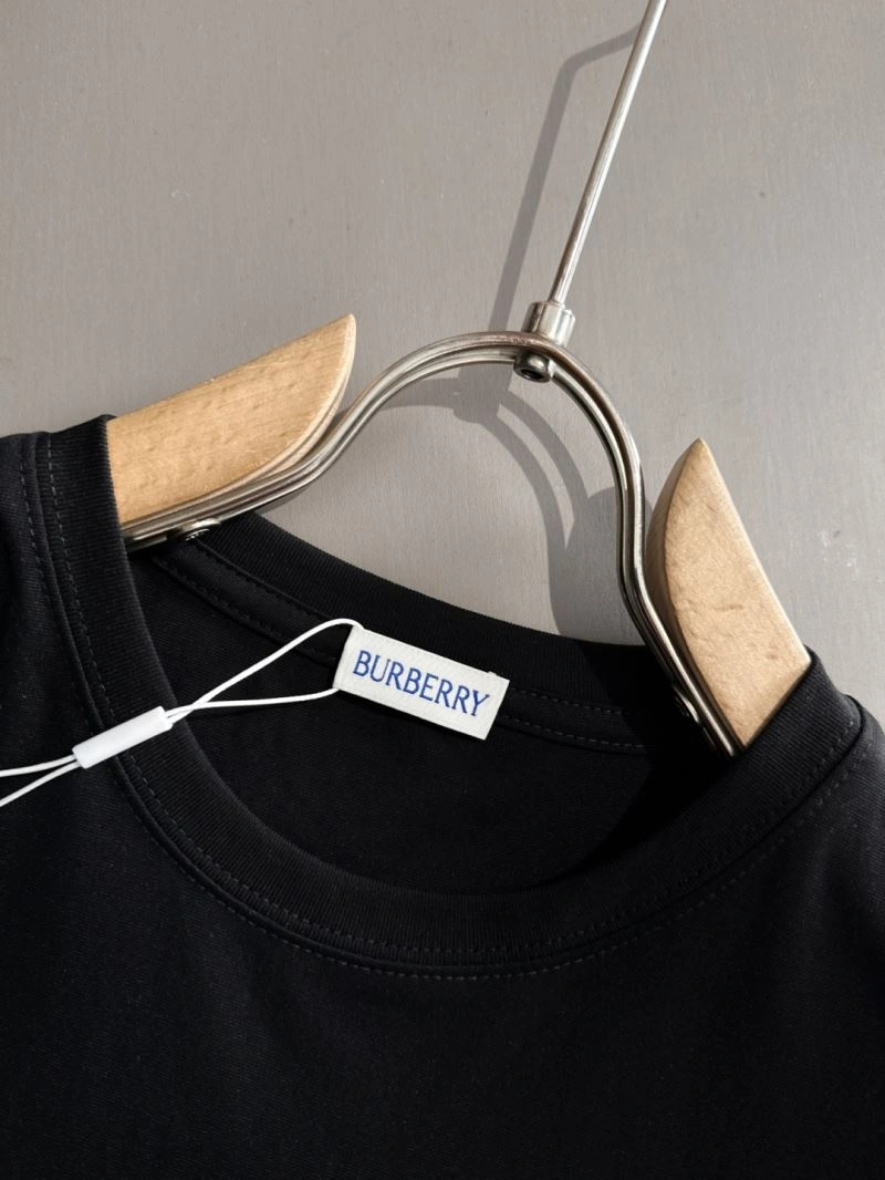 Burberry T-Shirts Lightweight 101449