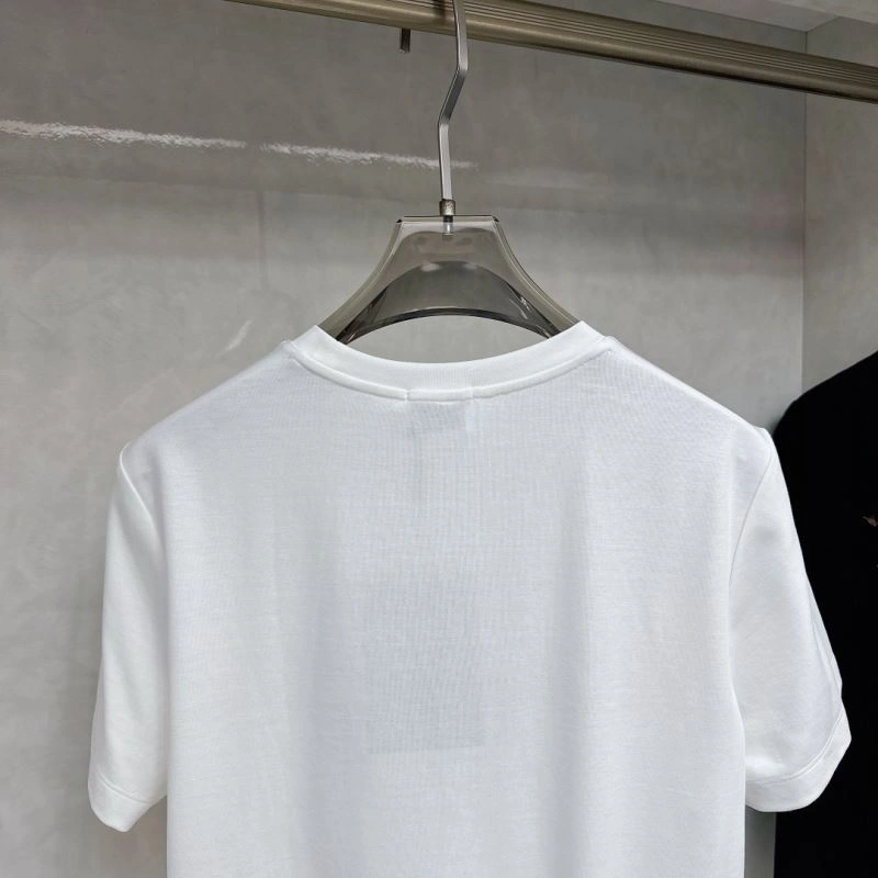 Elegant Burberry T-Shirts 101455