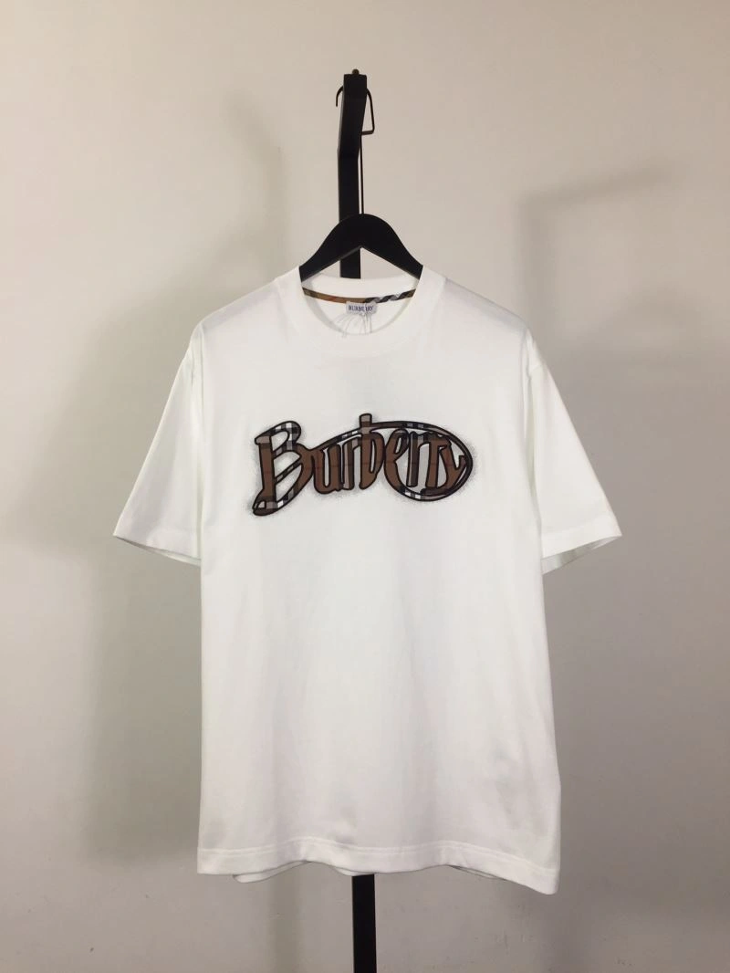 Sleek Burberry T-Shirts 101442