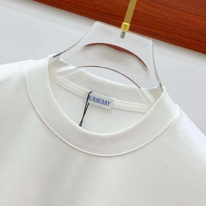 Burberry T-Shirts Neat 101428