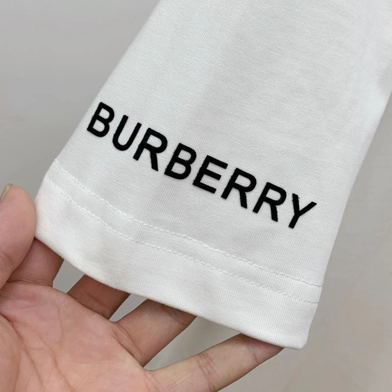 Burberry T-Shirts Neat 101428