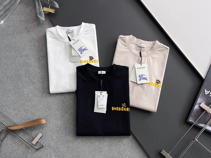 Unisex Burberry T-Shirts 101434