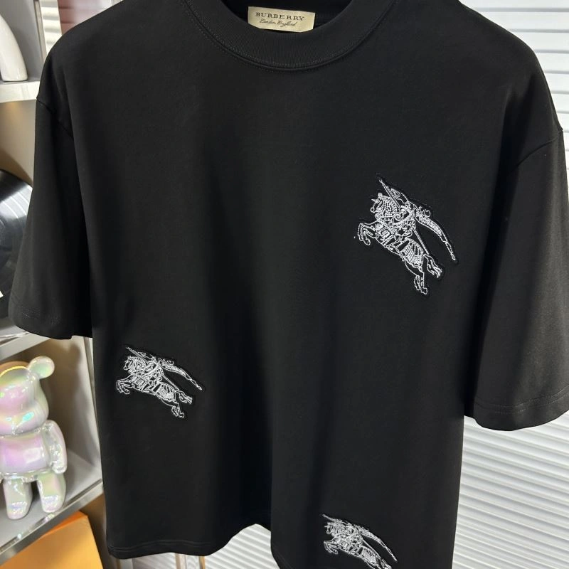 Burberry T-Shirts ModernLook 101405