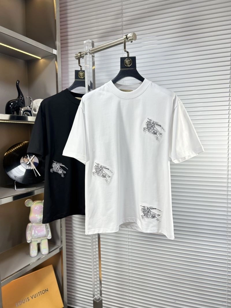 Burberry T-Shirts ModernLook 101405