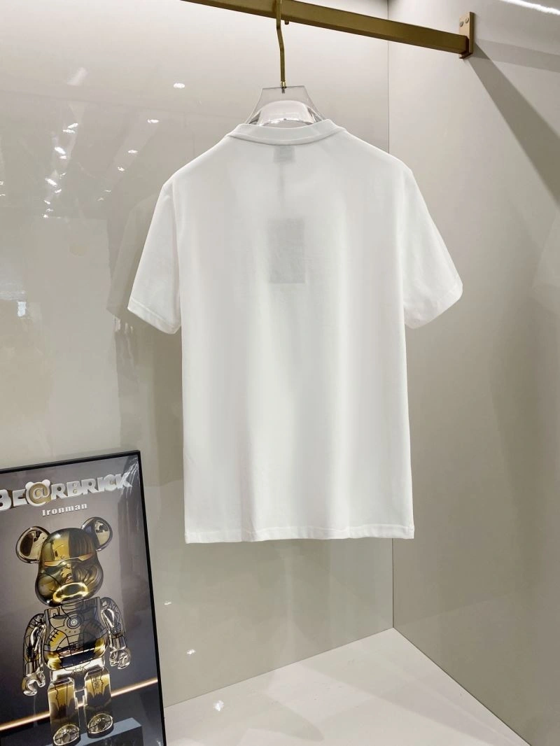 Classic Burberry T-Shirts 101396