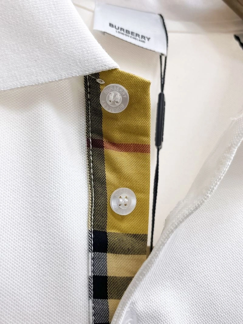 Functional Burberry T-Shirts 101354