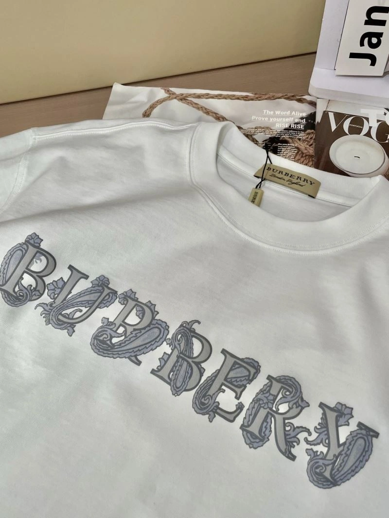 Burberry T-Shirts Resilient 101417