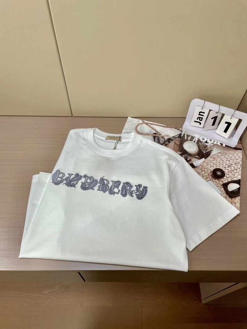 Burberry T-Shirts Resilient 101417