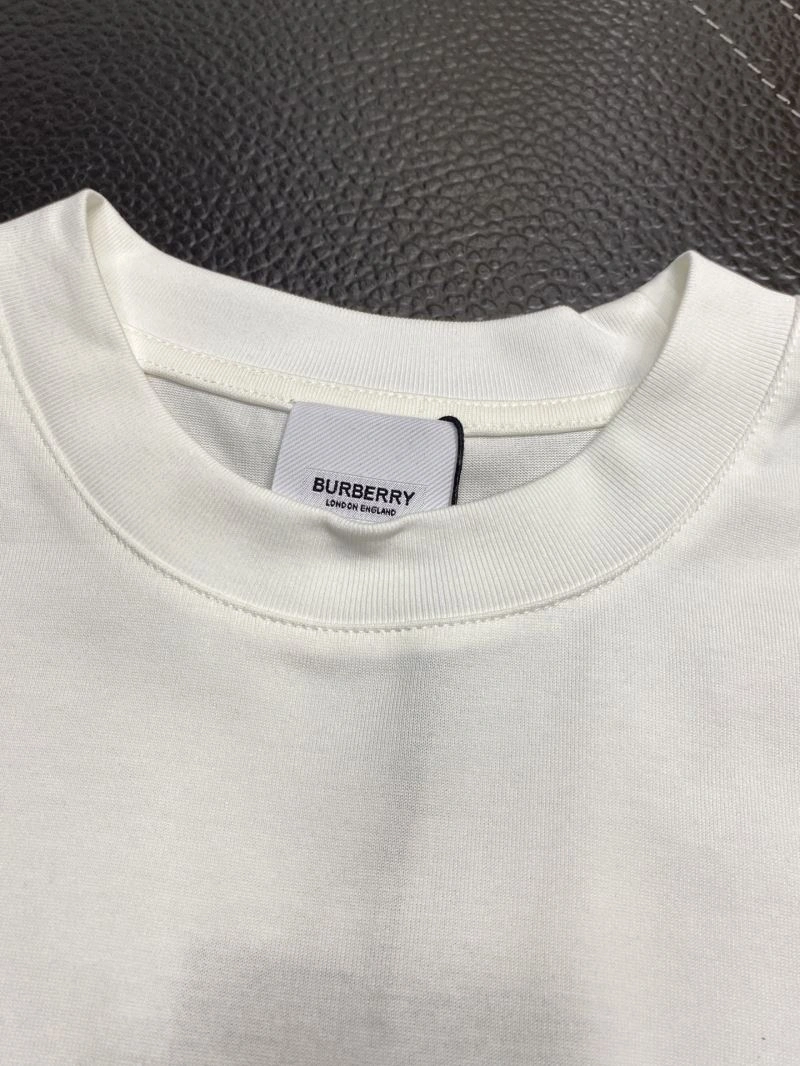 Burberry T-Shirts Snug 101329