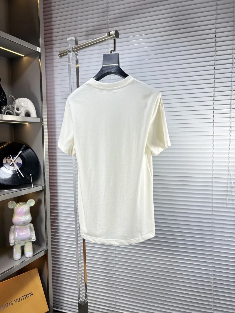 Sustainable Burberry T-Shirts 101323