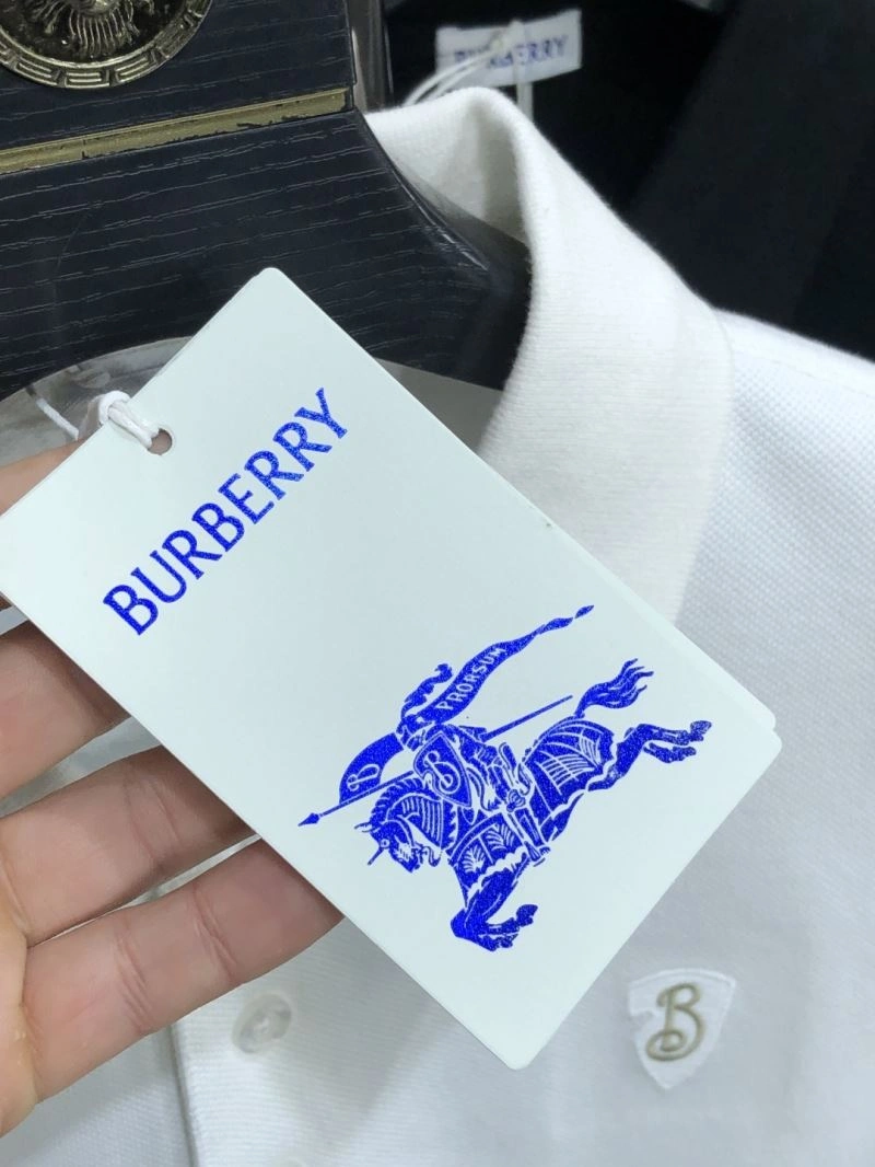 Burberry T-Shirts Vibrant 101130