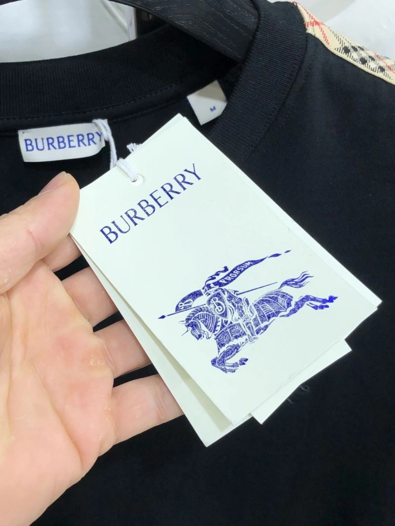 Burberry T-Shirts GoAnywhere 101135