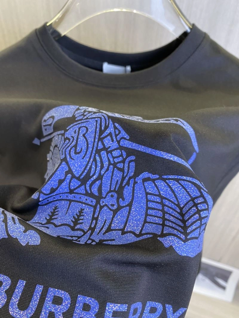 Burberry T-Shirts Durable 101137