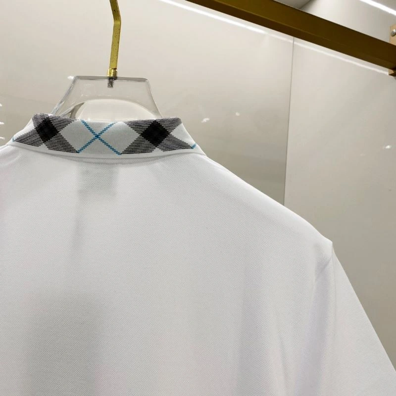 Burberry T-Shirts Bright 101111