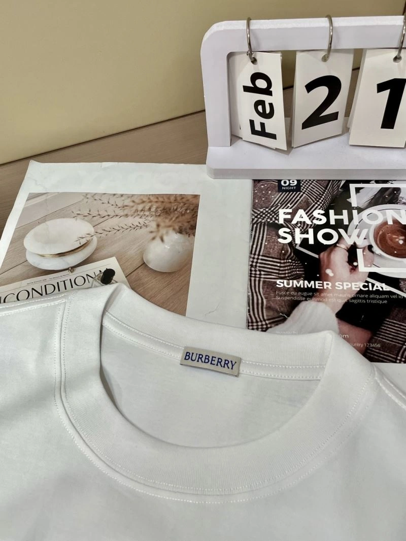 Burberry T-Shirts ComfortFit 101098