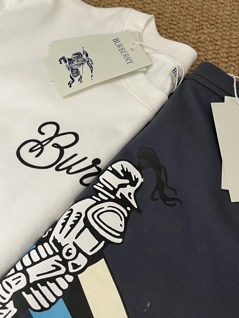 Tailored Burberry T-Shirts 101070